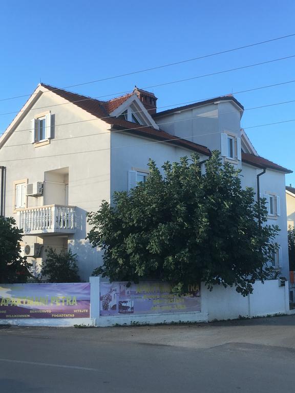 Apartments Petra Biograd Na Moru Buitenkant foto